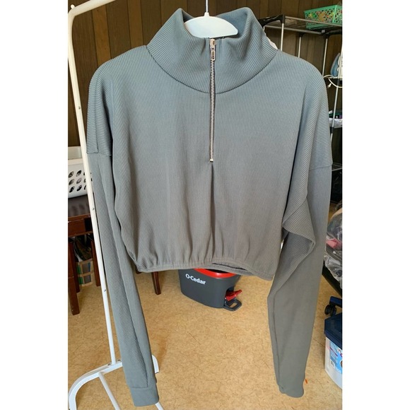 PRETTY LITTLE THING GREY RIB ZIP FRONT LONG SLEEVE SWEATSHIRT SIZE 4 - Picture 4 of 8